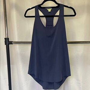 Hawks Women’s Elegant Navy Sleeveless Top blouse size small